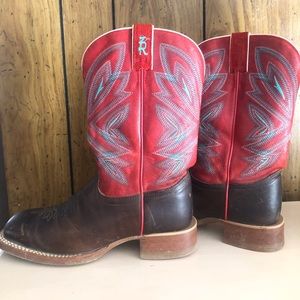 Cowgirl boots 100% leather, confortable and pretty